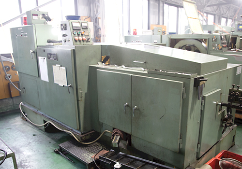 圧造機(4ダイ4ブロー)