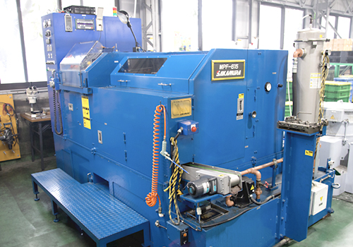 圧造機(6ダイ6ブロー)